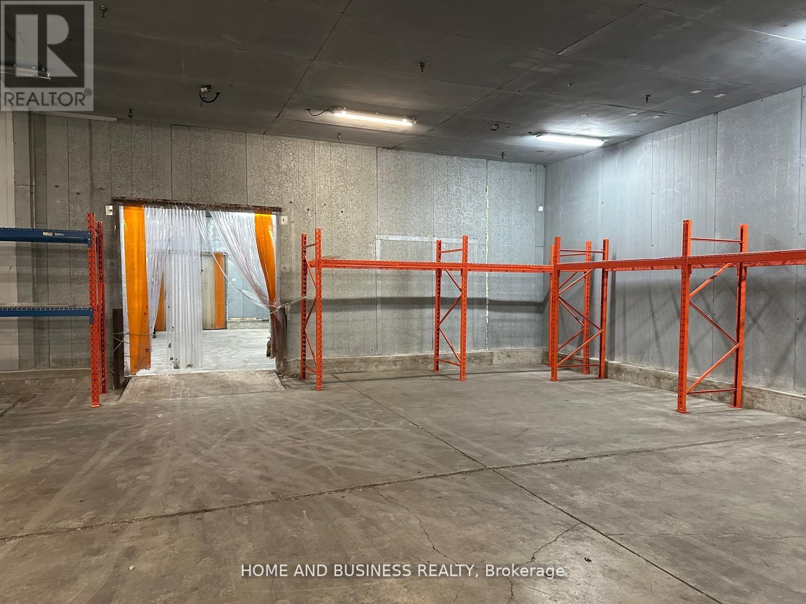 B - 1880 Bonhill Road, Mississauga, Ontario  L5T 1C4 - Photo 25 - W12941328