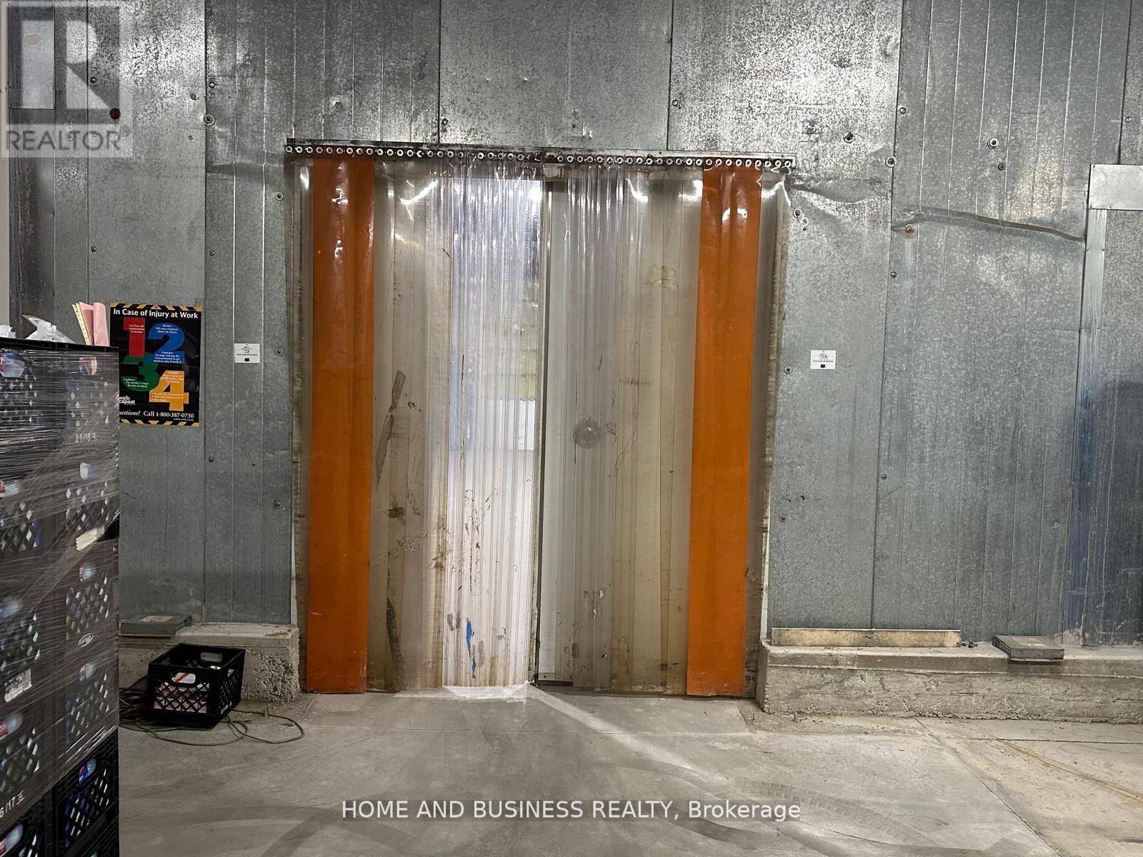 B - 1880 Bonhill Road, Mississauga, Ontario  L5T 1C4 - Photo 6 - W12941328