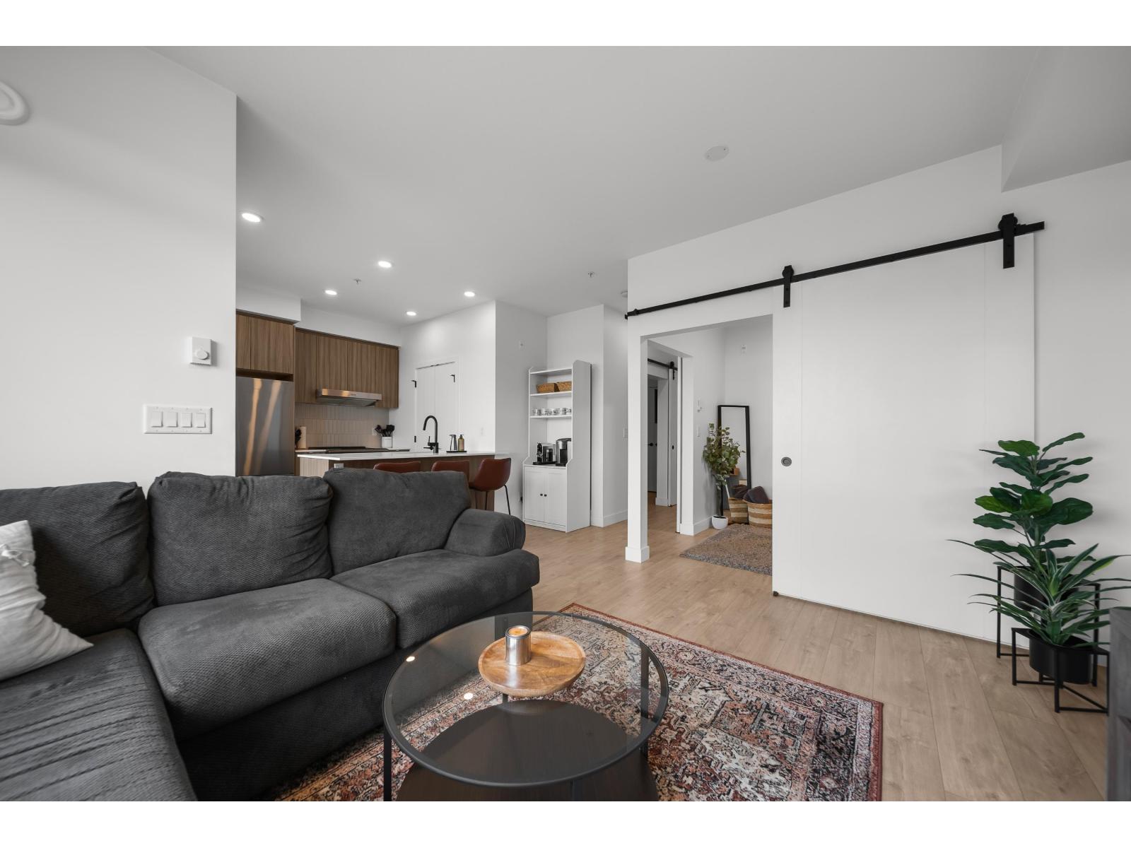 414 32838 Landeau Place, Abbotsford, British Columbia  V2S 0M6 - Photo 6 - R3105238