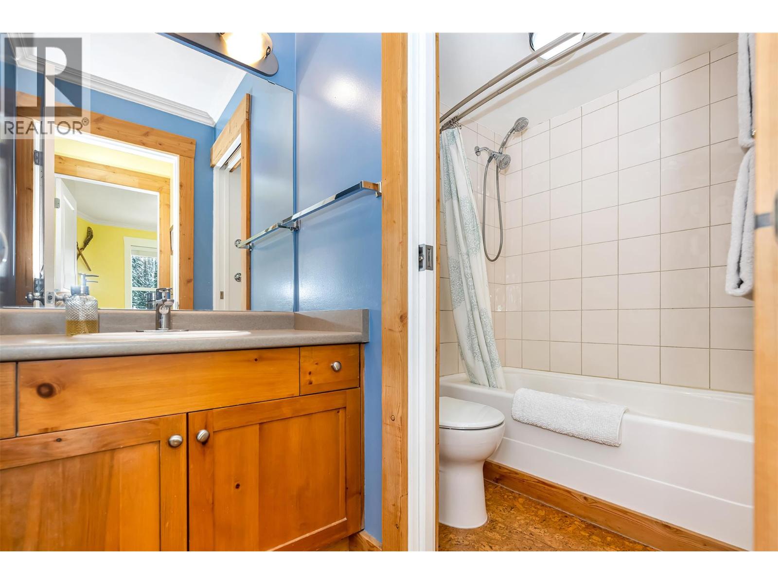 9810 Silver Star Road Unit# 306, Silver Star, British Columbia  V1B 3X5 - Photo 29 - 10380854