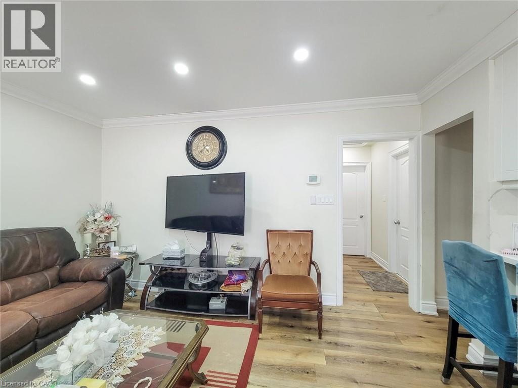 823 E Queensdale Avenue E, Hamilton, Ontario  L8V 1M7 - Photo 14 - 40816624