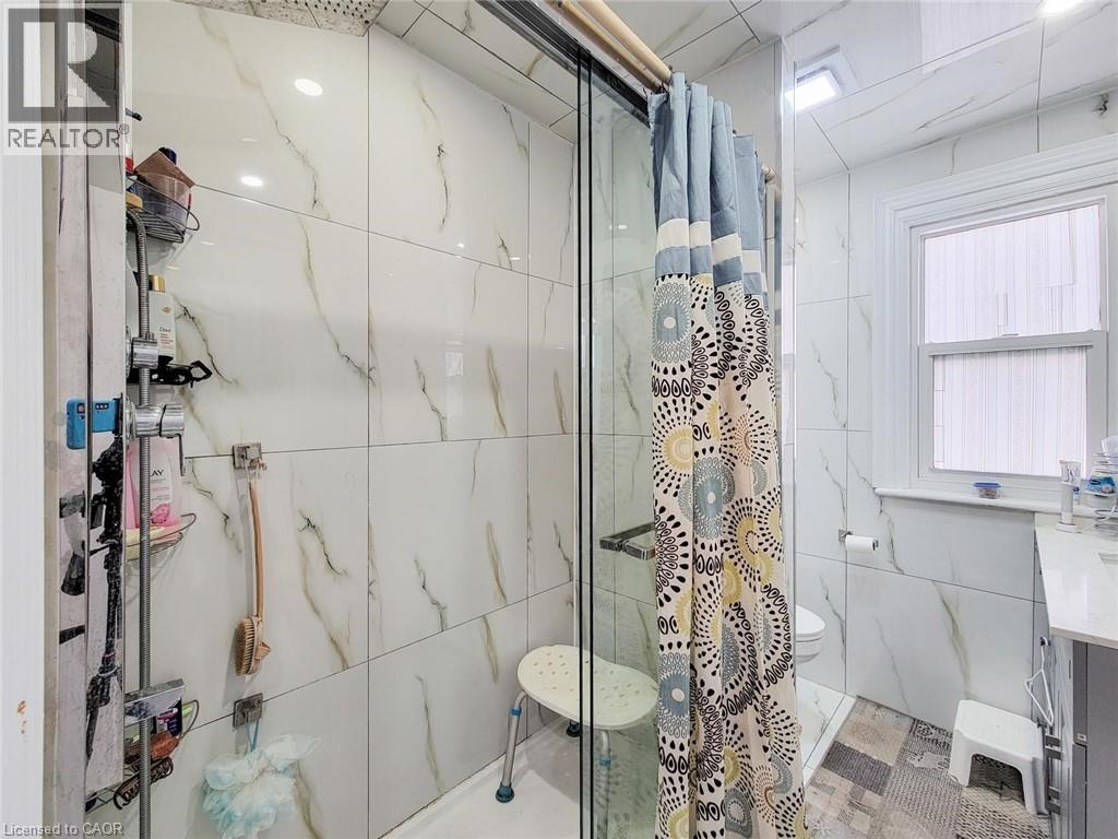 823 E Queensdale Avenue E, Hamilton, Ontario  L8V 1M7 - Photo 21 - 40816624