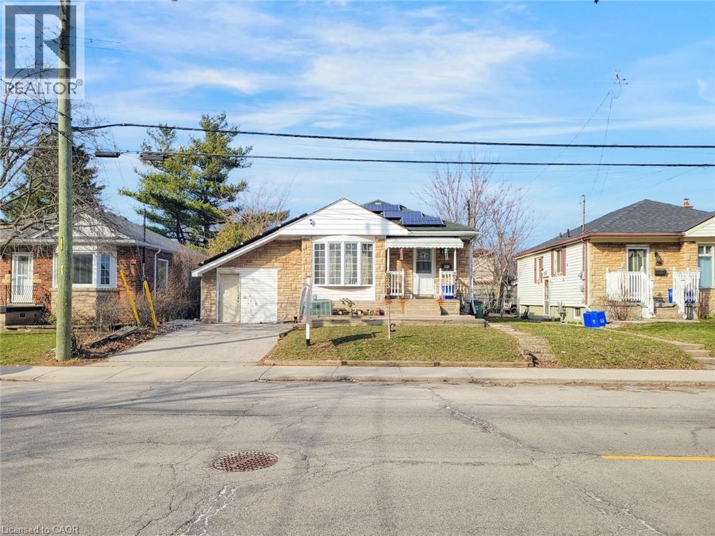 823 E QUEENSDALE Avenue E, Hamilton, Ontario