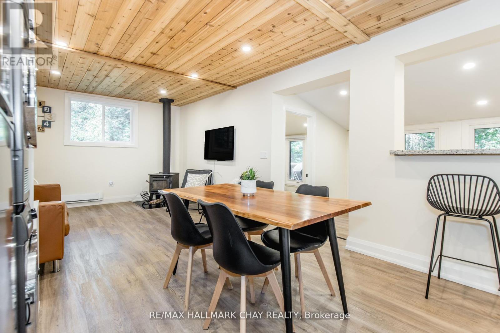 182 Brodie Kay Trail, Huntsville, Ontario  P0B 1L0 - Photo 9 - X12941256