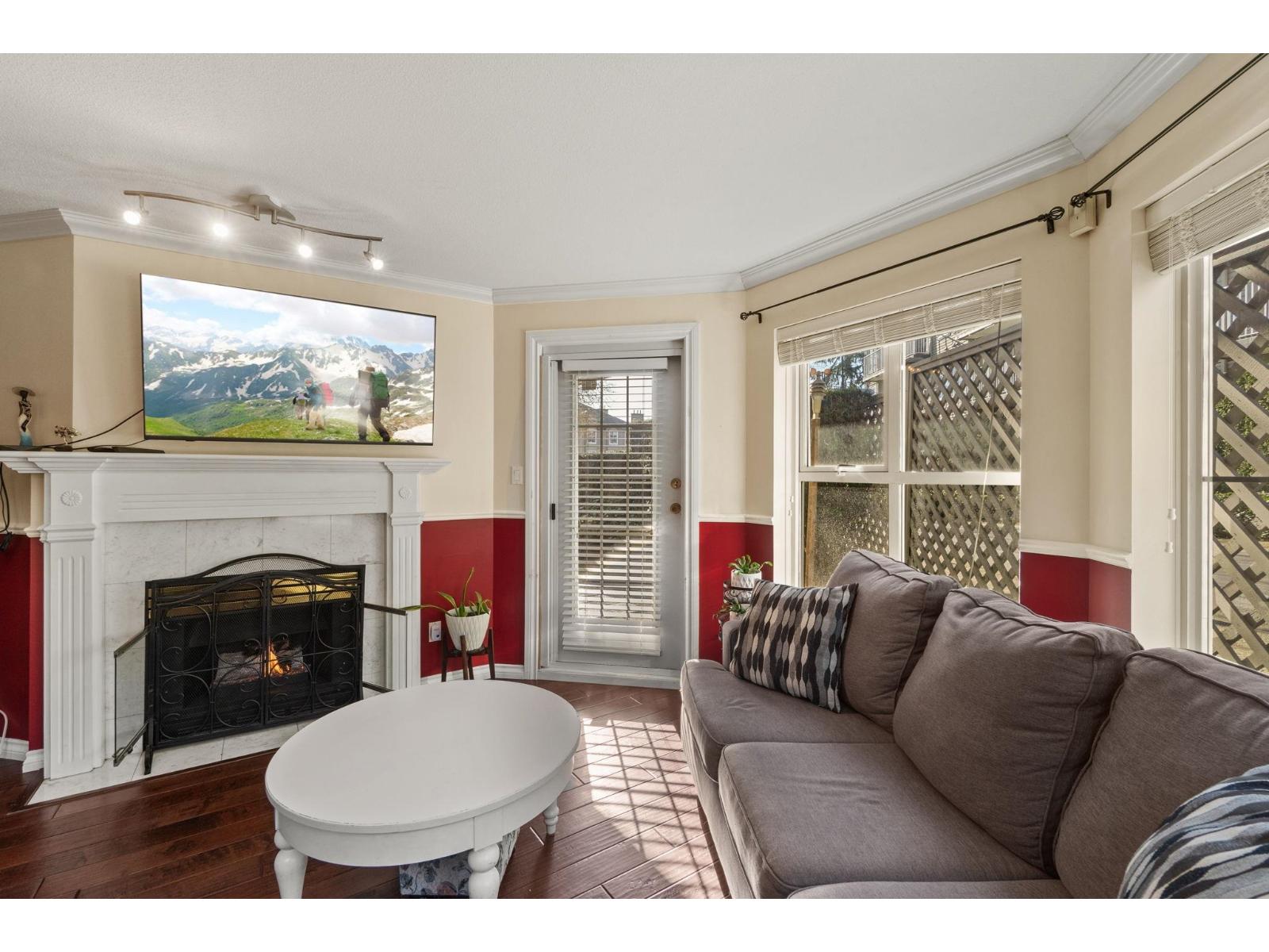 105 15110 108 Avenue, Surrey, British Columbia  V3R 0T6 - Photo 2 - R3105580