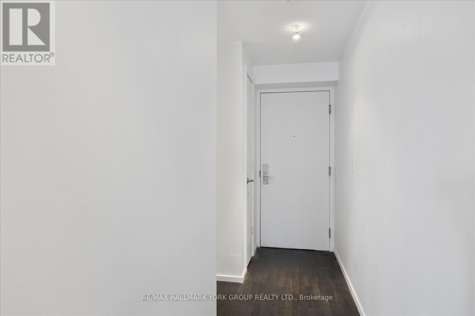 904 - 5 St Joseph Street, Toronto, Ontario  M4Y 0B6 - Photo 4 - C12923804