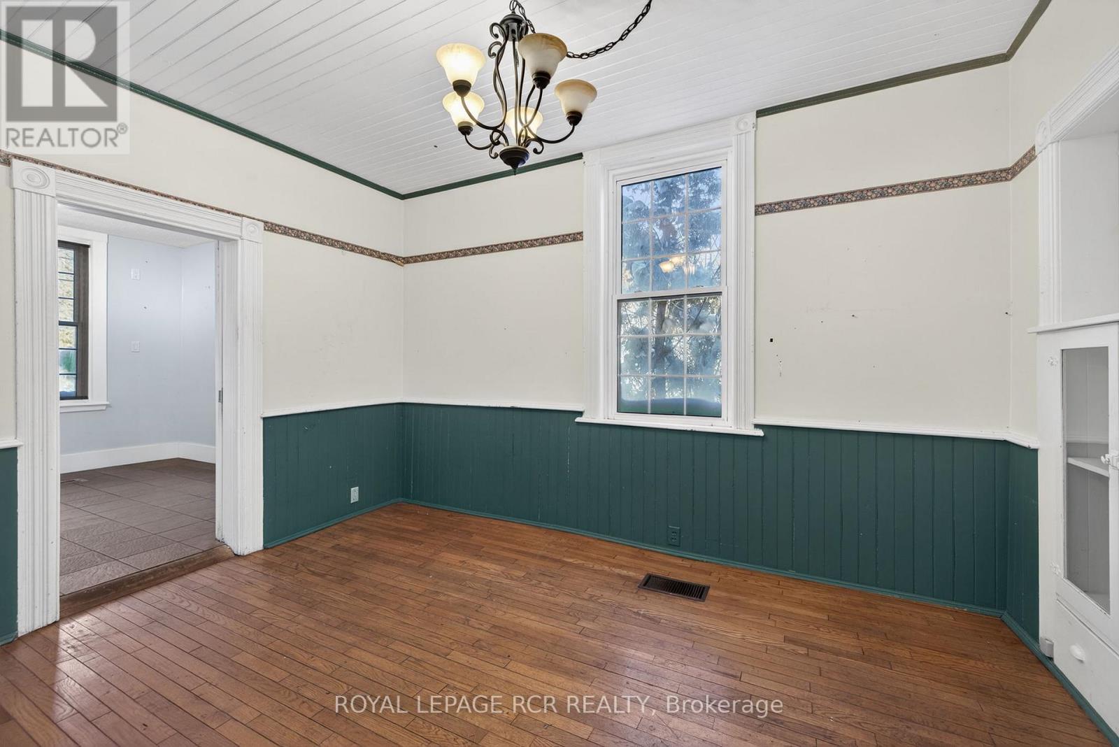 815 Forks Of The Credit Road, Caledon, Ontario  L7K 0E7 - Photo 13 - W12750726