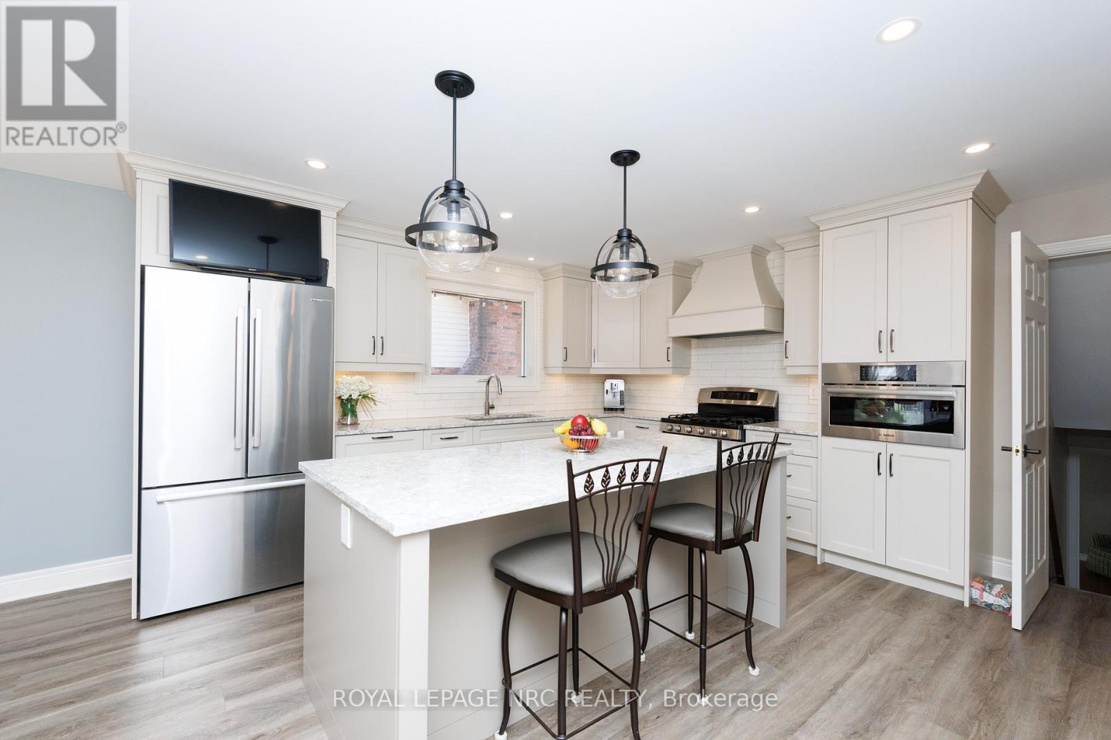 60 Millbridge Crescent, Pelham, Ontario  L3E 0E8 - Photo 8 - X12872576