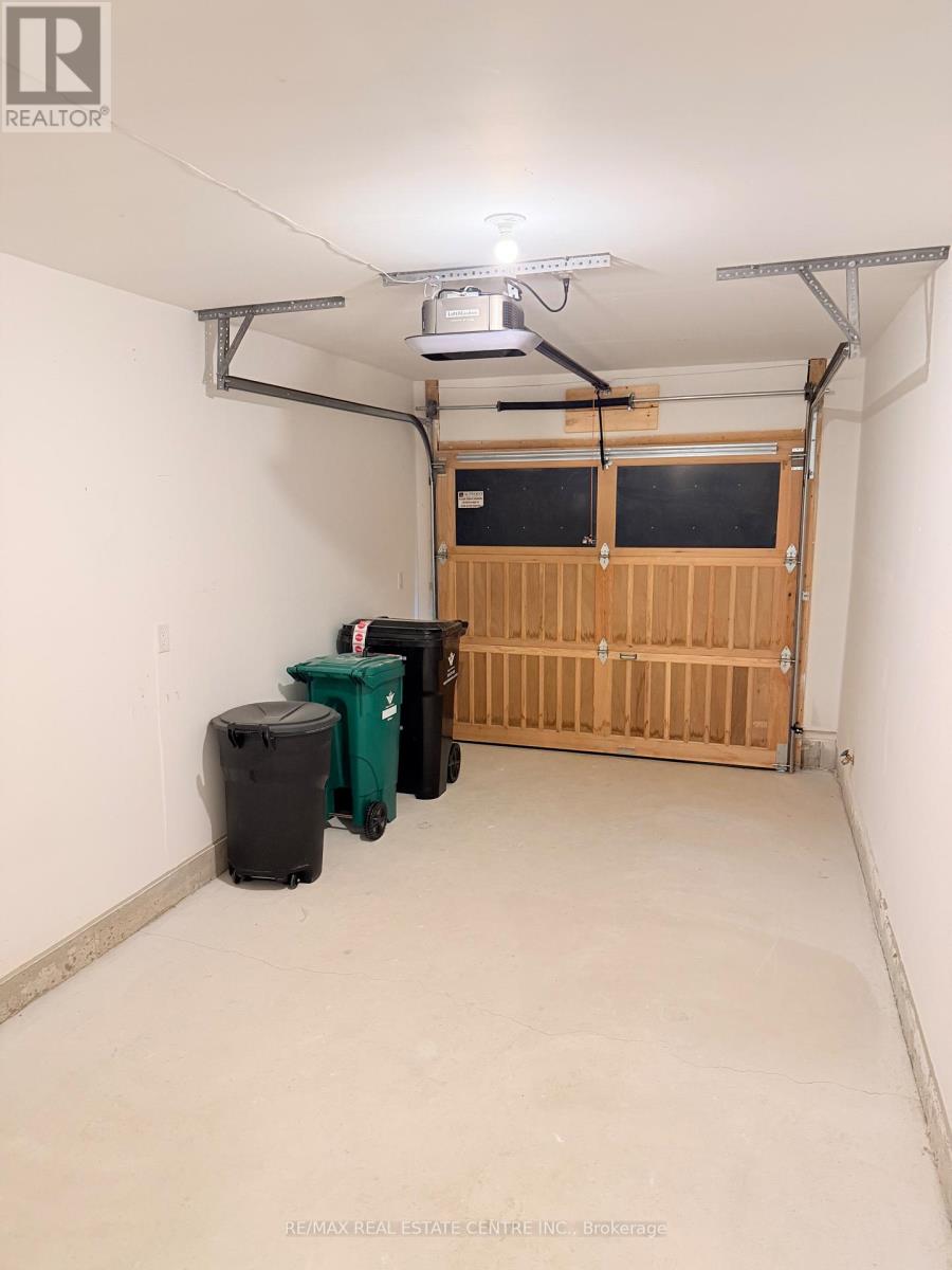 31 - 170 Attwater Drive, Cambridge, Ontario  N1R 5S2 - Photo 4 - X12926836