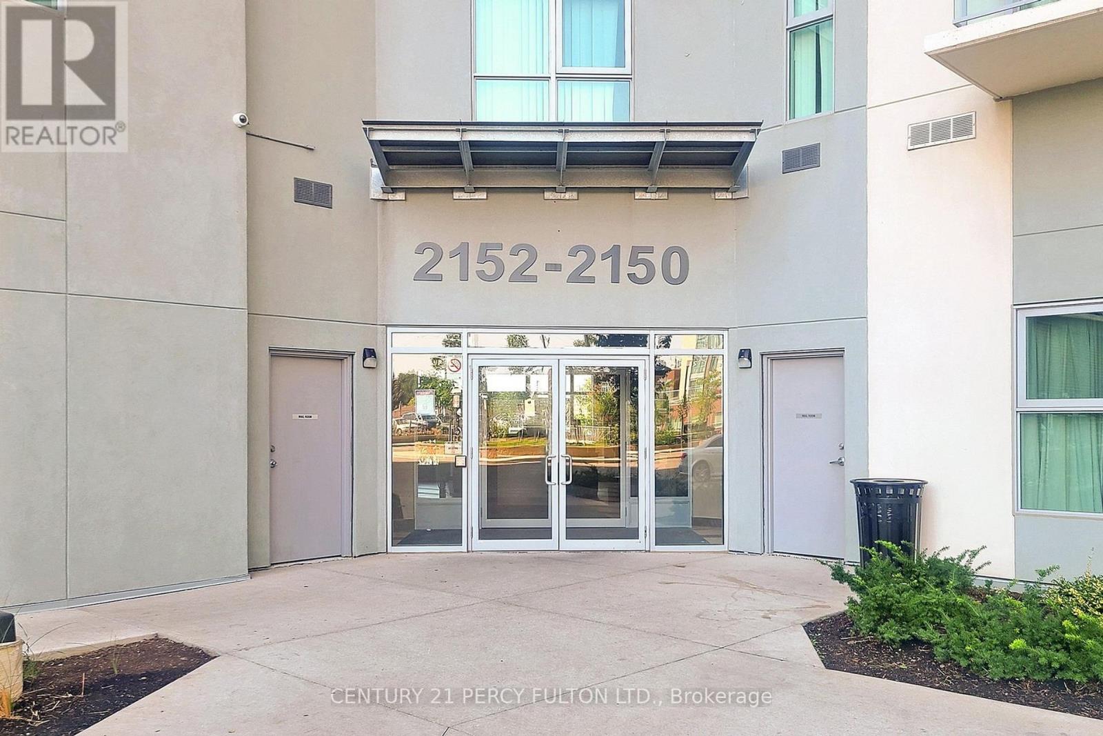 1708 - 2150 Lawrence Avenue E, Toronto, Ontario  M1R 3A7 - Photo 2 - E12779092