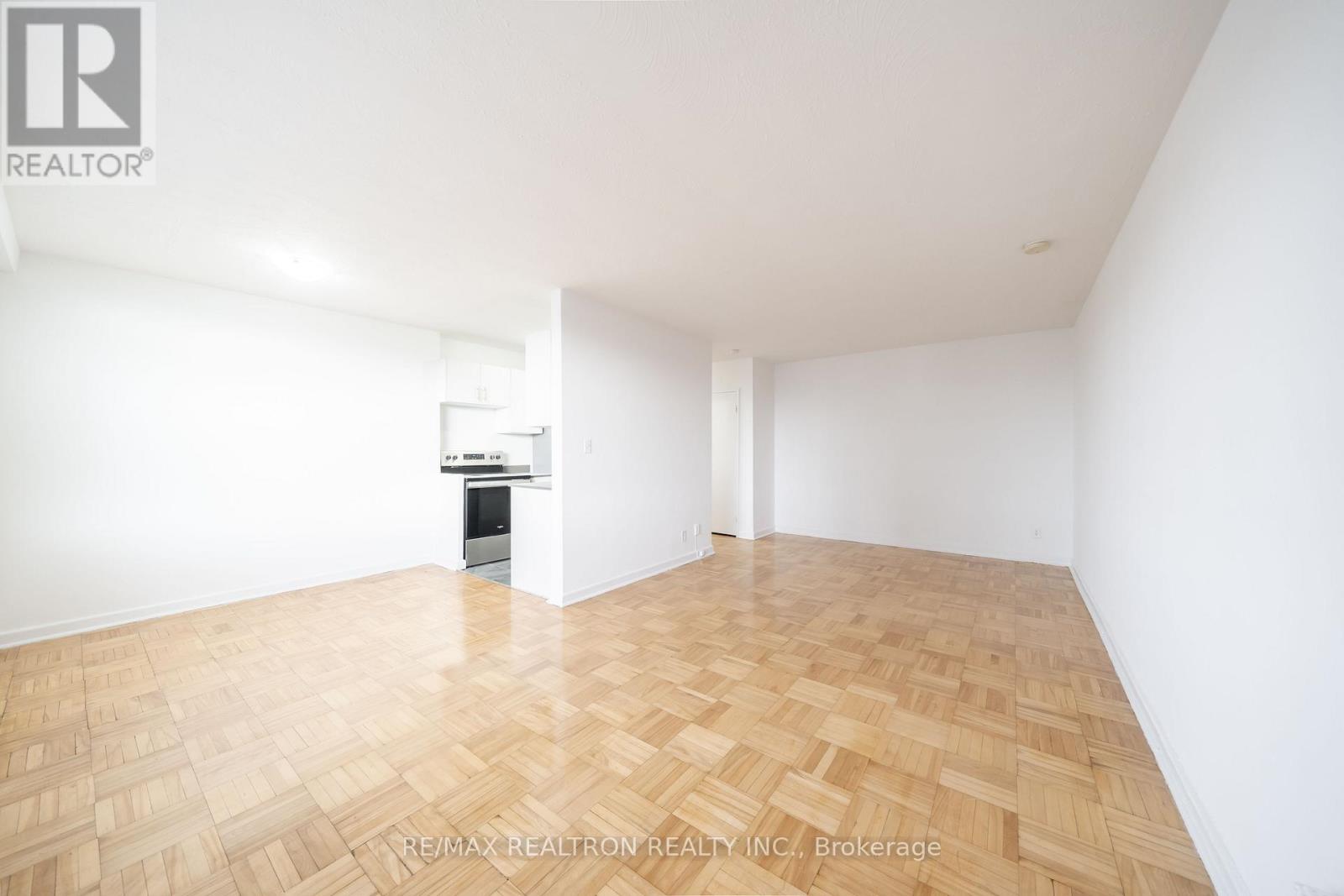 604 - 165 Cosburn Avenue, Toronto, Ontario  M4J 2L3 - Photo 5 - E12825194