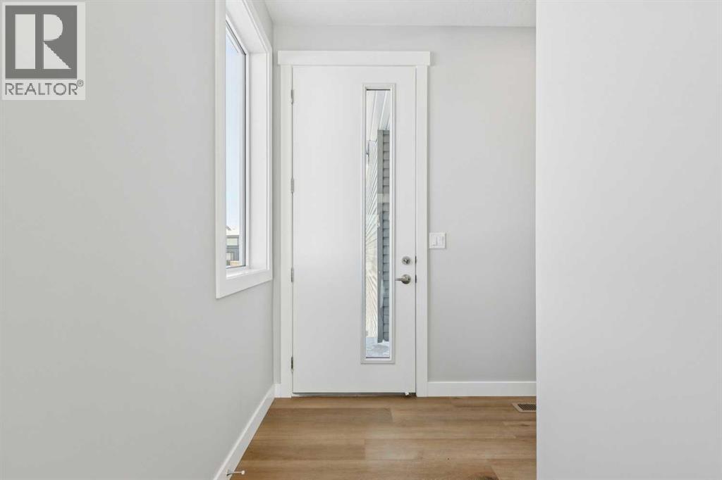 12 Willow Park Point, Cochrane, Alberta  T4C 2V3 - Photo 3 - A2287950