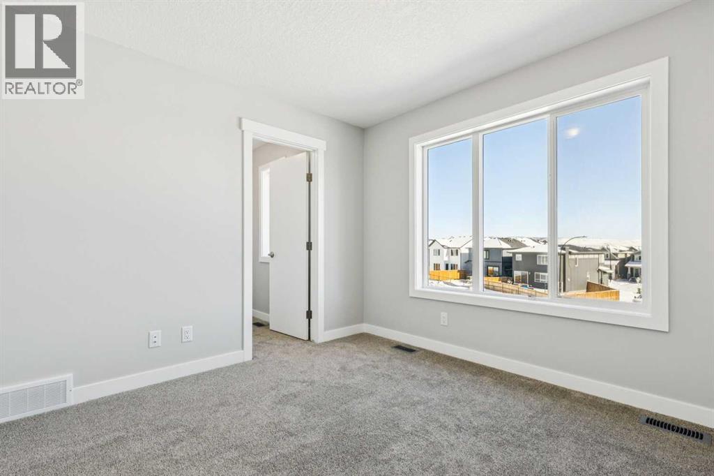 12 Willow Park Point, Cochrane, Alberta  T4C 2V3 - Photo 27 - A2287950