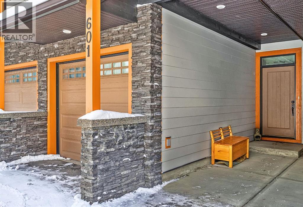 601, 102 Stewart Creek Rise, Canmore, Alberta  T1W 0K6 - Photo 15 - A2297343