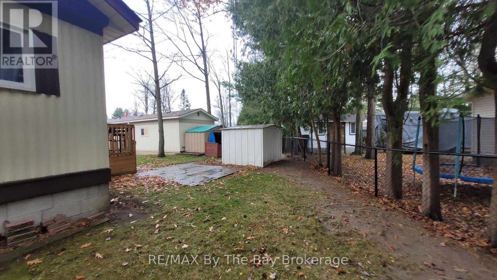 50 Georgian Glen Drive, Wasaga Beach, Ontario  L9Z 1K7 - Photo 18 - S12793742