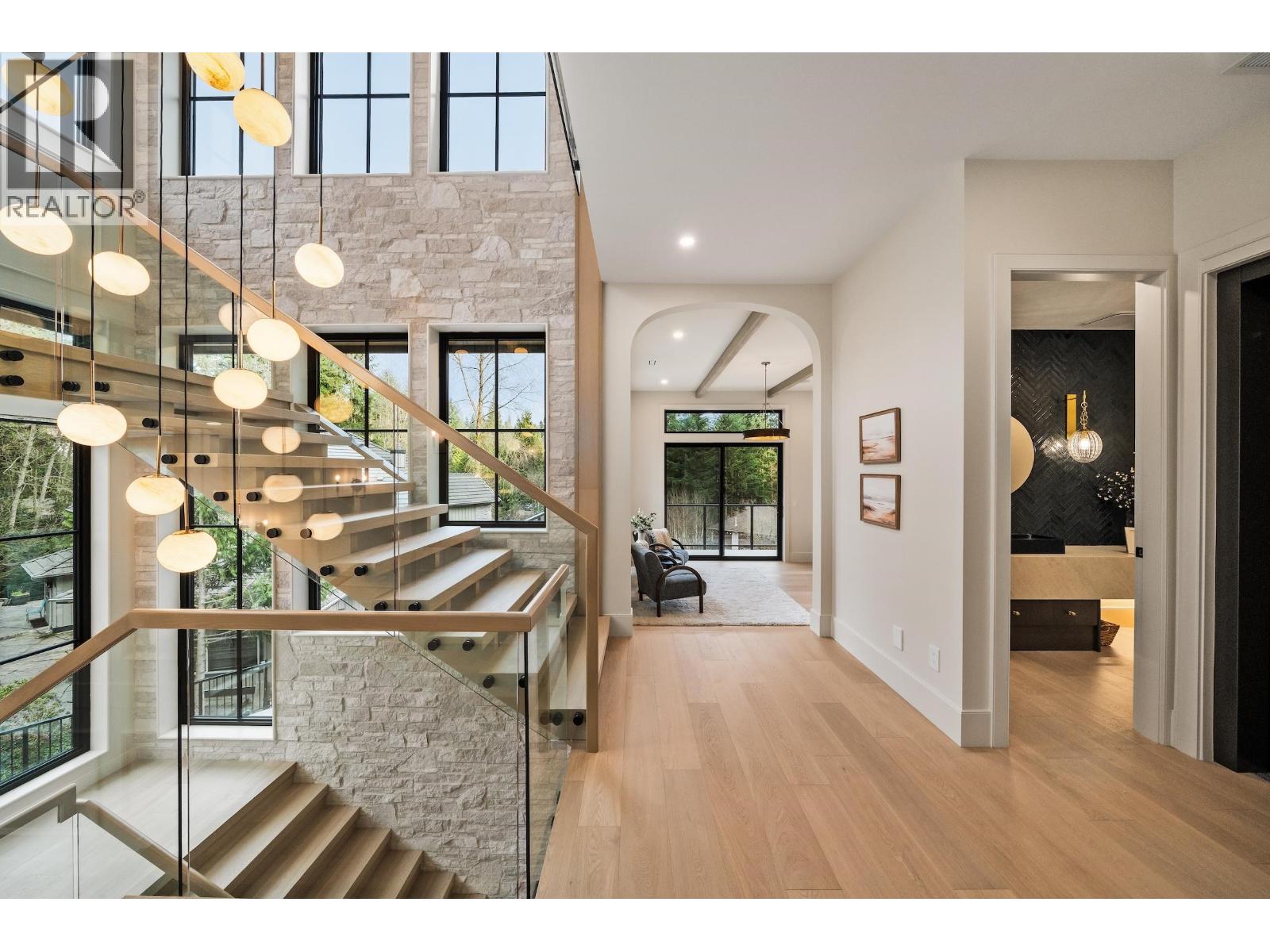 135 Oak Court, Anmore, British Columbia  V3H 4W9 - Photo 14 - R3105458