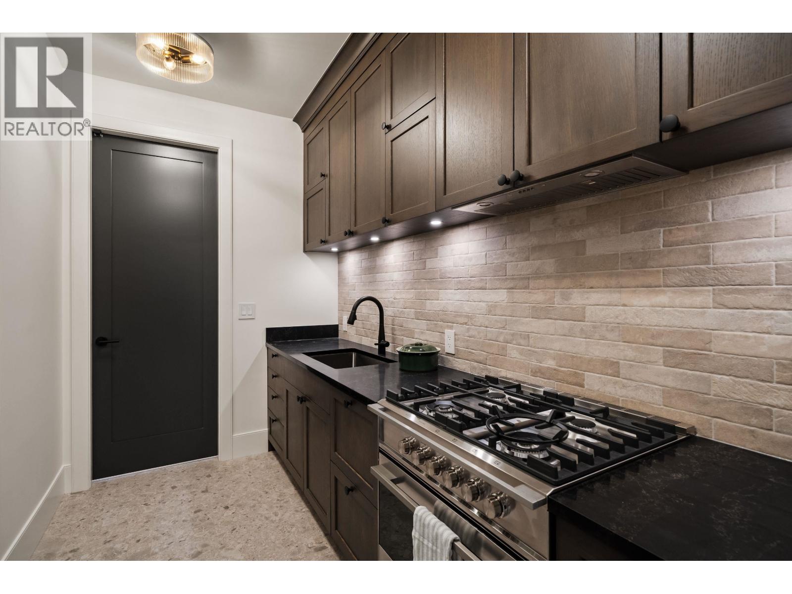 135 Oak Court, Anmore, British Columbia  V3H 4W9 - Photo 19 - R3105458