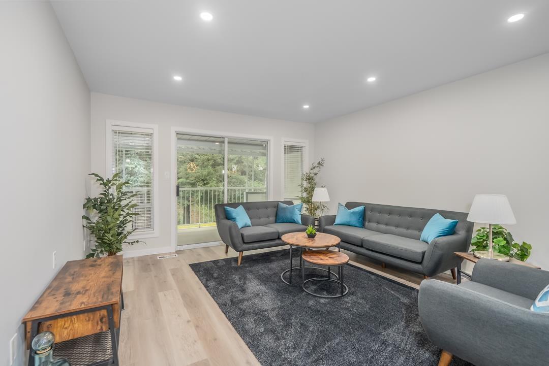 35 3055 Trafalgar Street, Abbotsford, British Columbia  V2S 7X8 - Photo 2 - R3104737