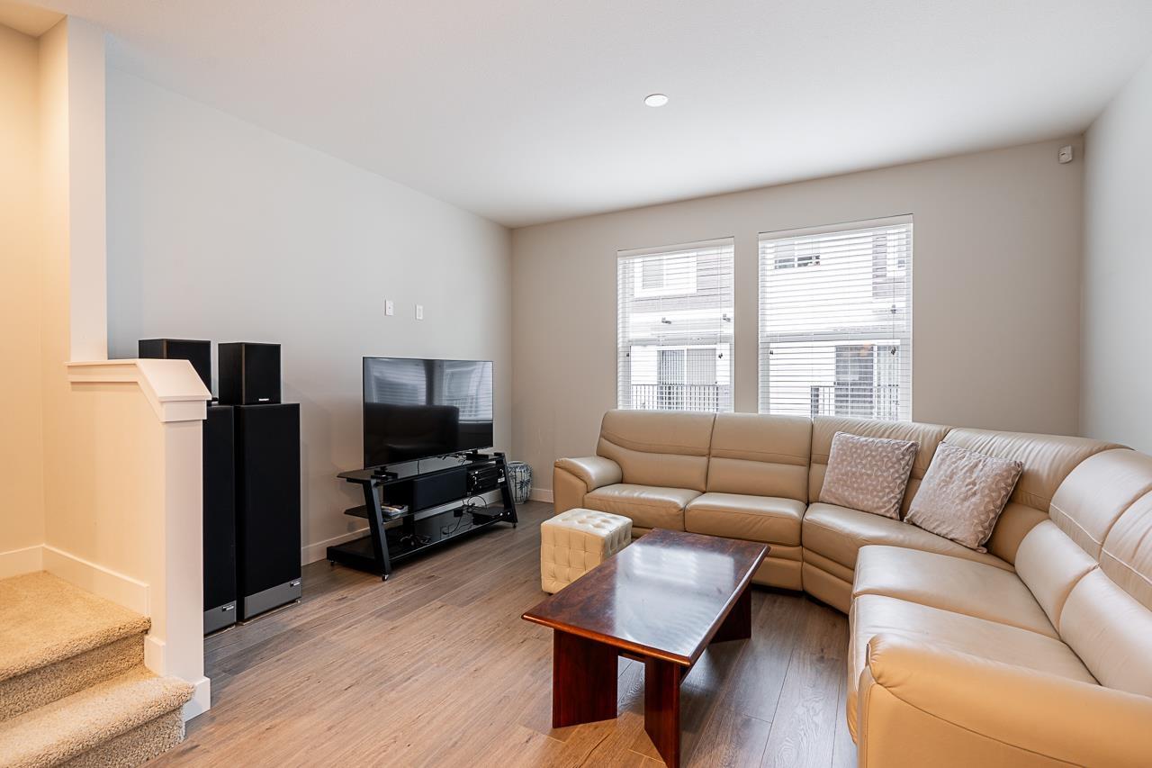 18 6089 144 Street, Surrey, British Columbia  V3X 1A4 - Photo 4 - R3105493