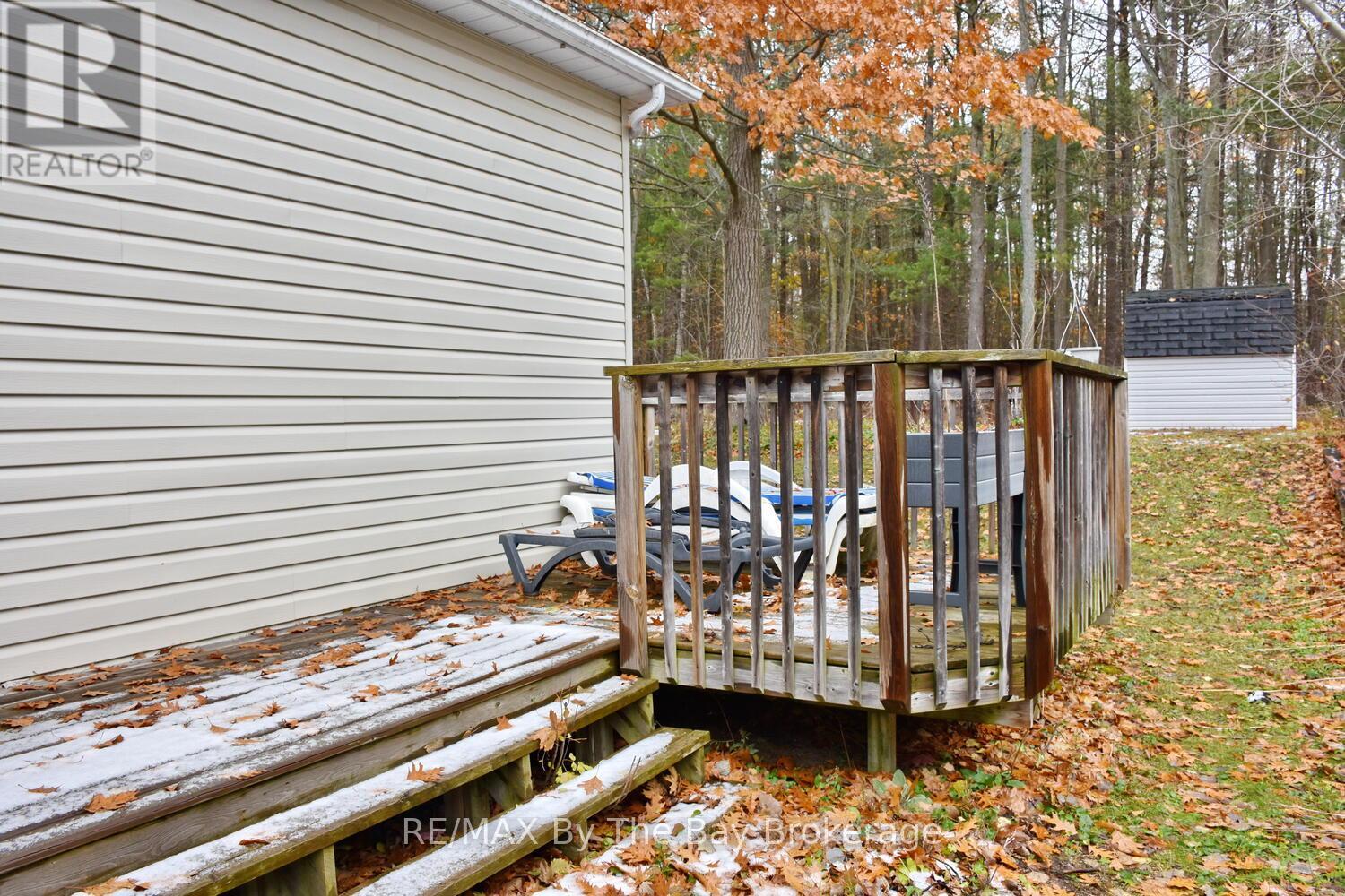 41 Wesley Avenue, Wasaga Beach, Ontario L9Z 1C8 - Photo 32 - S12544016