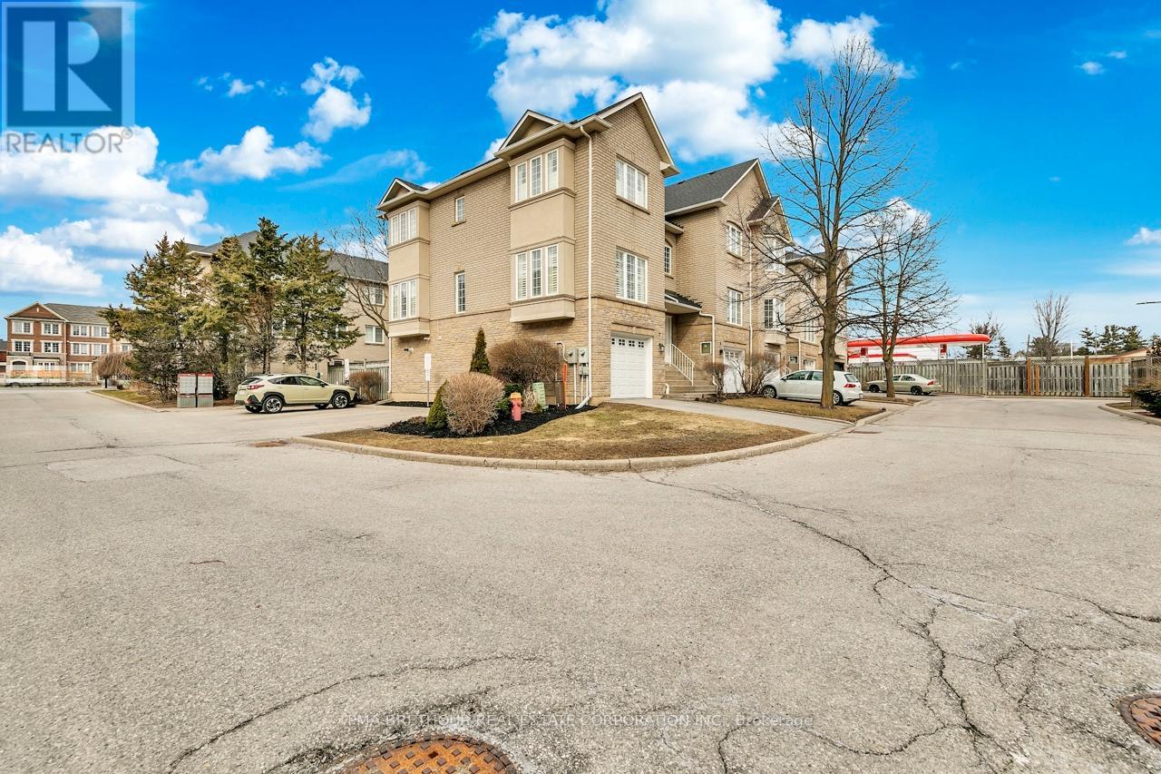 7 - 10719 Bathurst Street, Richmond Hill, Ontario L4C 0N3 - Photo 2 - N12930996