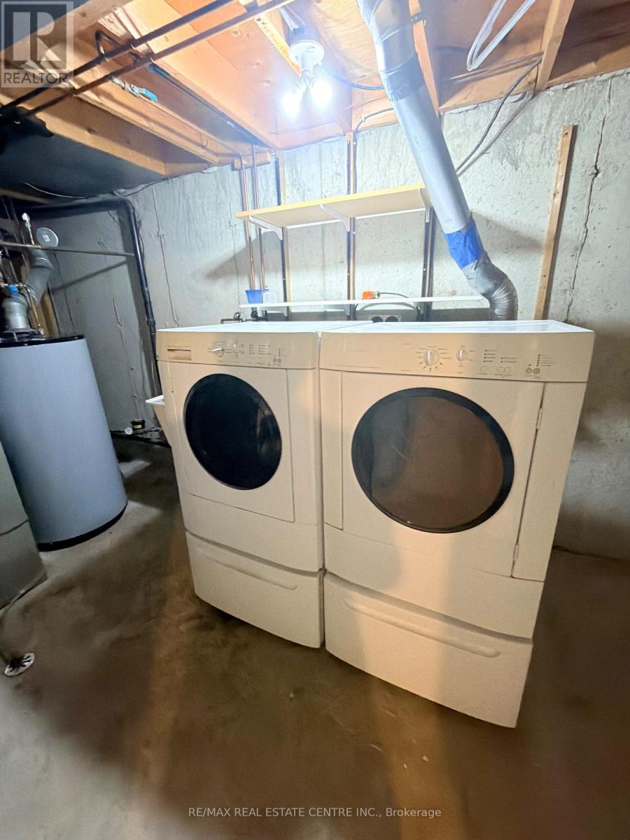 245 Heritage Drive, Kitchener, Ontario N2B 3A9 - Photo 21 - X12912844