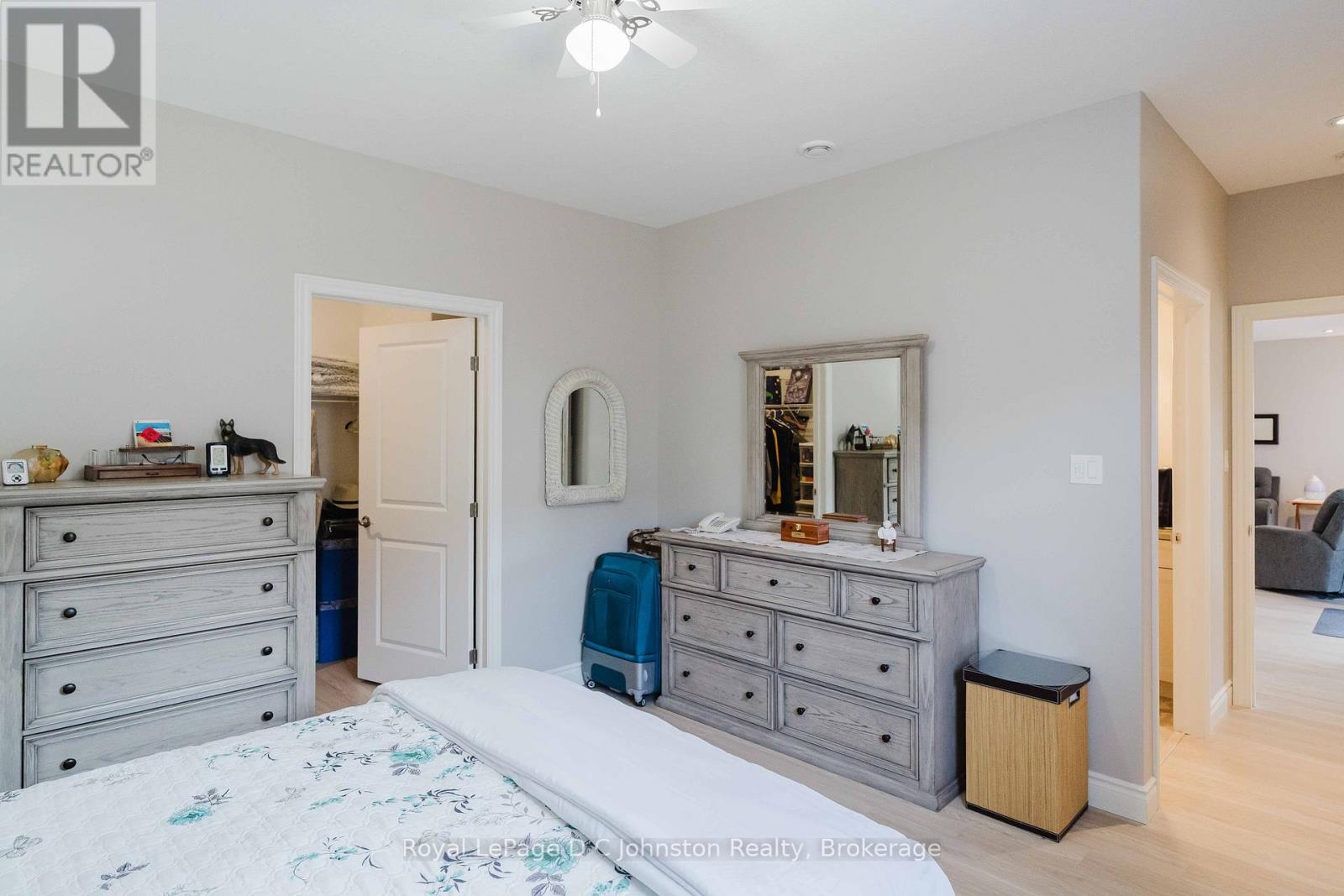 1062 Waterloo Street, Saugeen Shores, Ontario  N0H 2C3 - Photo 25 - X12941452