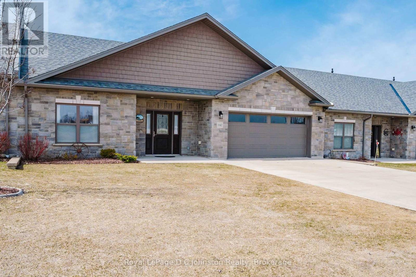 1062 Waterloo Street, Saugeen Shores, Ontario  N0H 2C3 - Photo 39 - X12941452