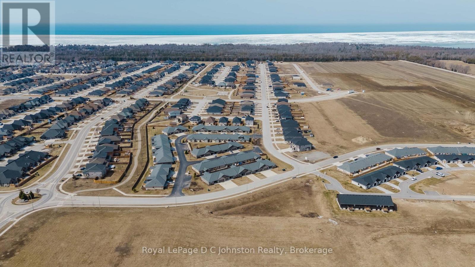 1062 Waterloo Street, Saugeen Shores, Ontario  N0H 2C3 - Photo 43 - X12941452