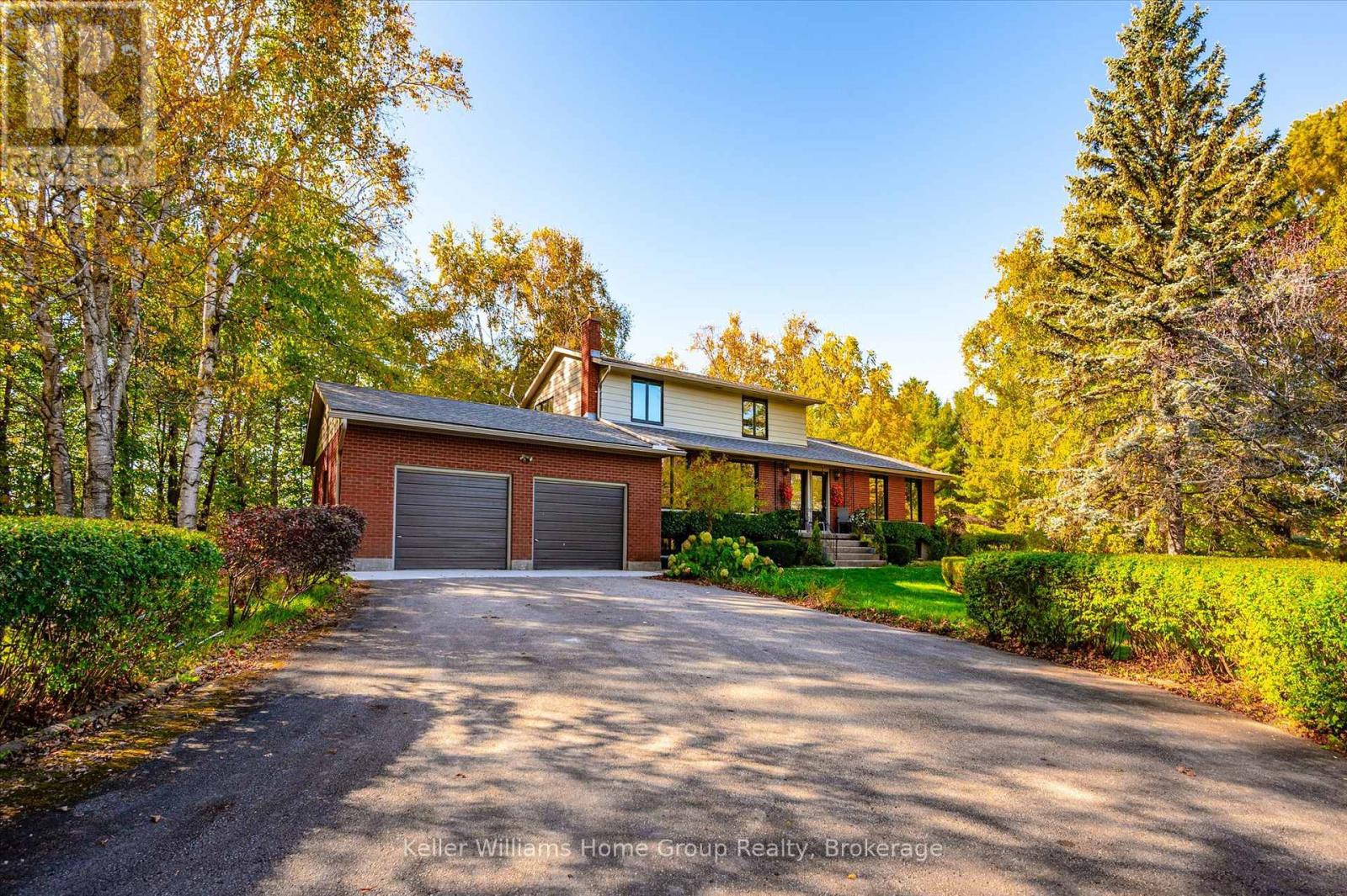 7828 Sixth Line E, Centre Wellington, Ontario  N0B 1S0 - Photo 1 - X12941480