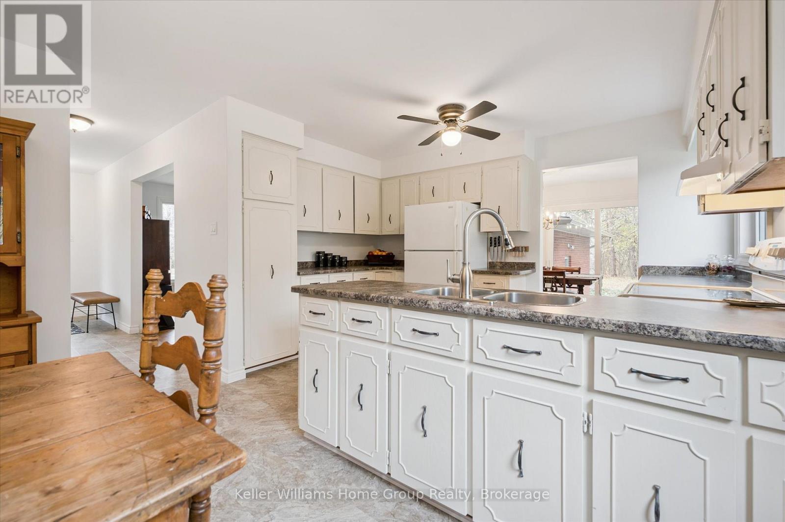 7828 Sixth Line E, Centre Wellington, Ontario  N0B 1S0 - Photo 11 - X12941480