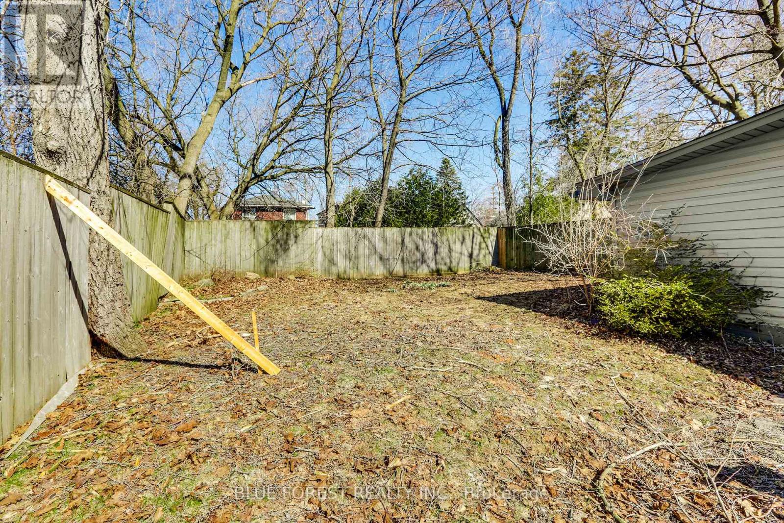 17 Mcdonald Avenue, London North, Ontario  N6G 1A9 - Photo 34 - X12836012