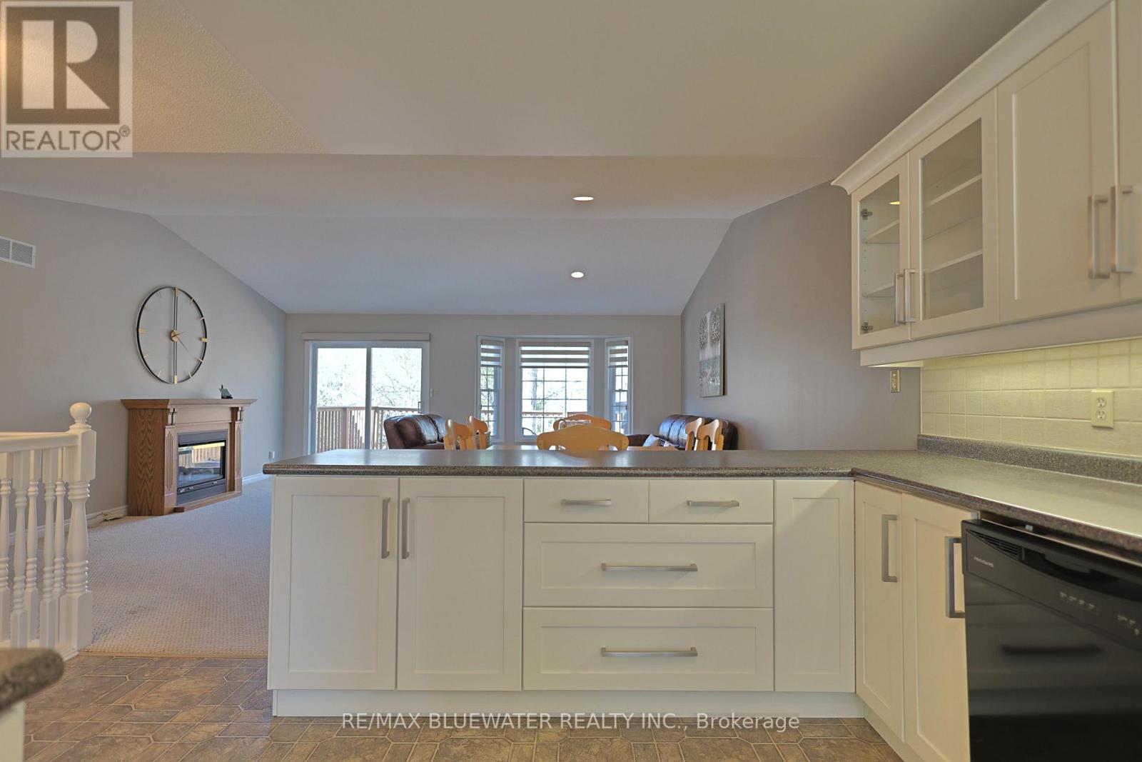 8 - 9826 Northville Crescent, Lambton Shores, Ontario  N0M 2N0 - Photo 13 - X12861312