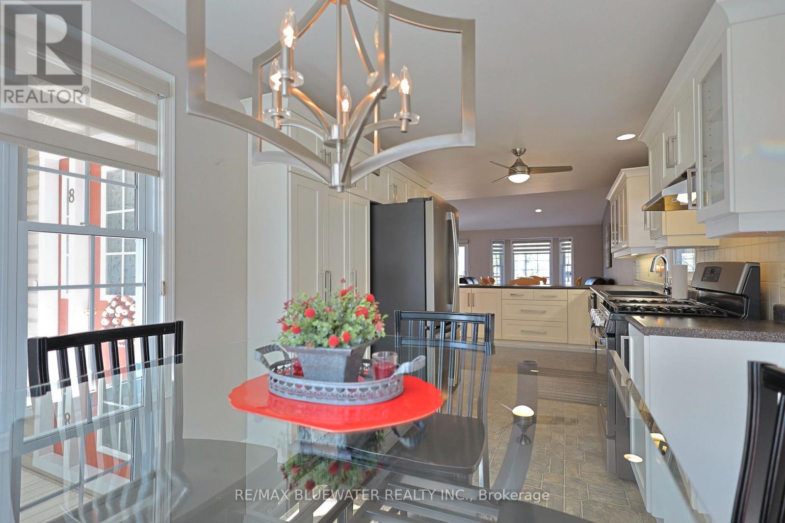 8 - 9826 Northville Crescent, Lambton Shores, Ontario  N0M 2N0 - Photo 18 - X12861312