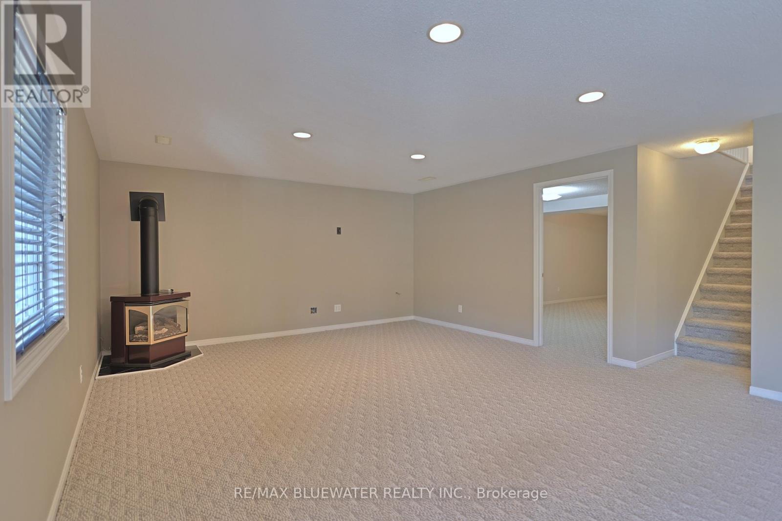 8 - 9826 Northville Crescent, Lambton Shores, Ontario  N0M 2N0 - Photo 39 - X12861312