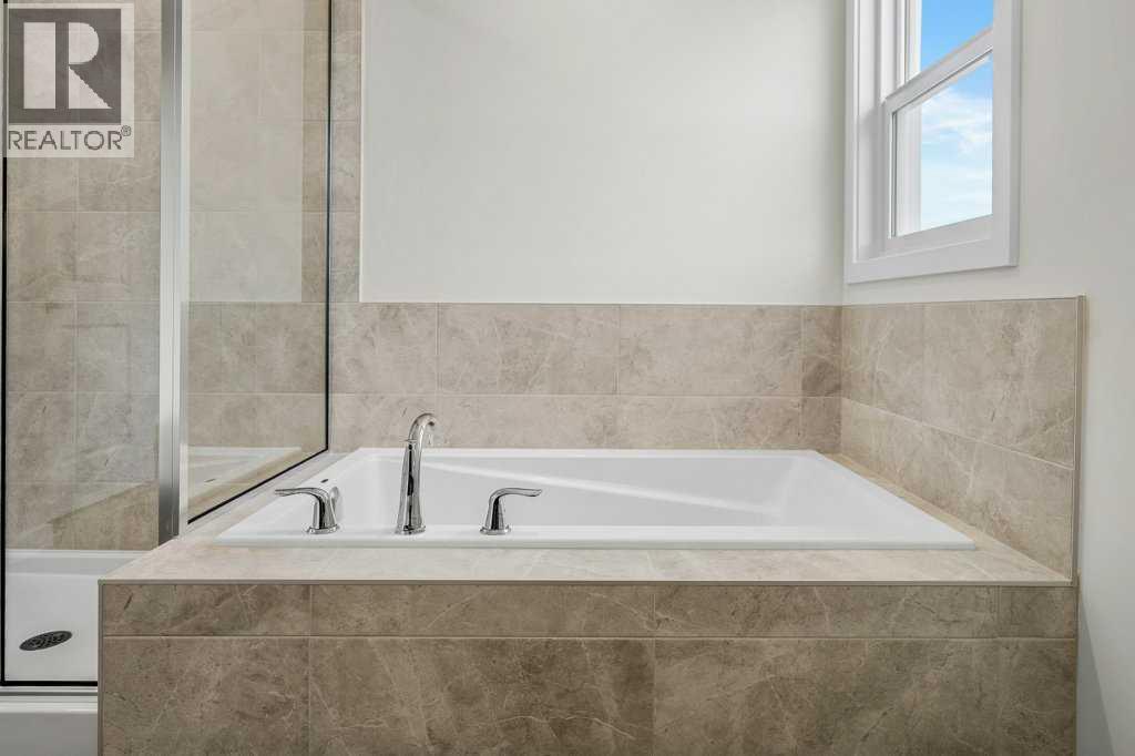 136 Wolf Hollow Manor SE, Calgary, Alberta  T2X 5R9 - Photo 30 - A2280309