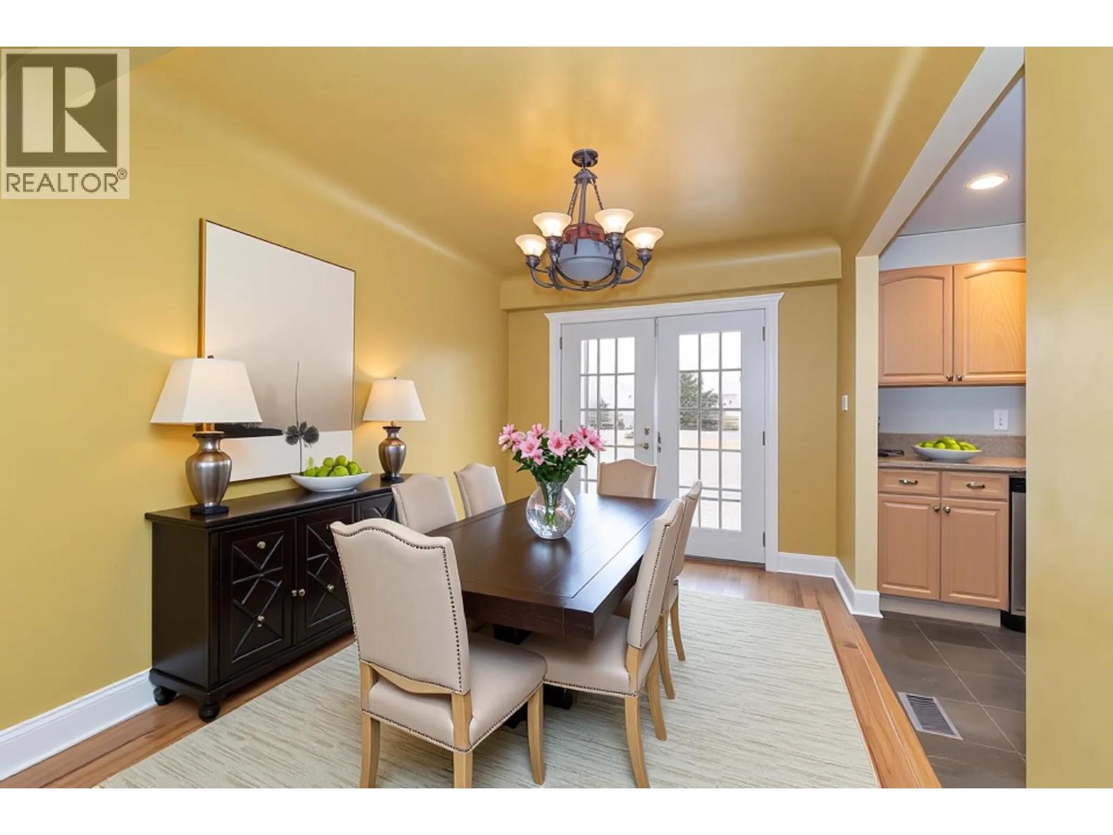 4037 Nithsdale Street, Burnaby, British Columbia  V5G 1P5 - Photo 7 - R3105254