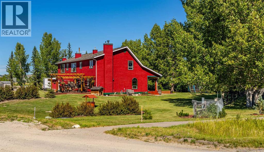 32 Aventerra Way, Rural Rocky View County, Alberta  T3Z 0B1 - Photo 2 - A2291067