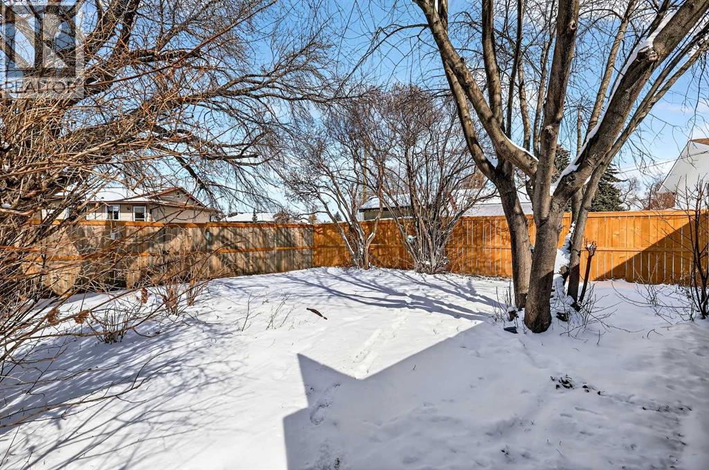 4311 Dovercrest Drive Se, Calgary, Alberta  T2B 1X6 - Photo 40 - A2297001