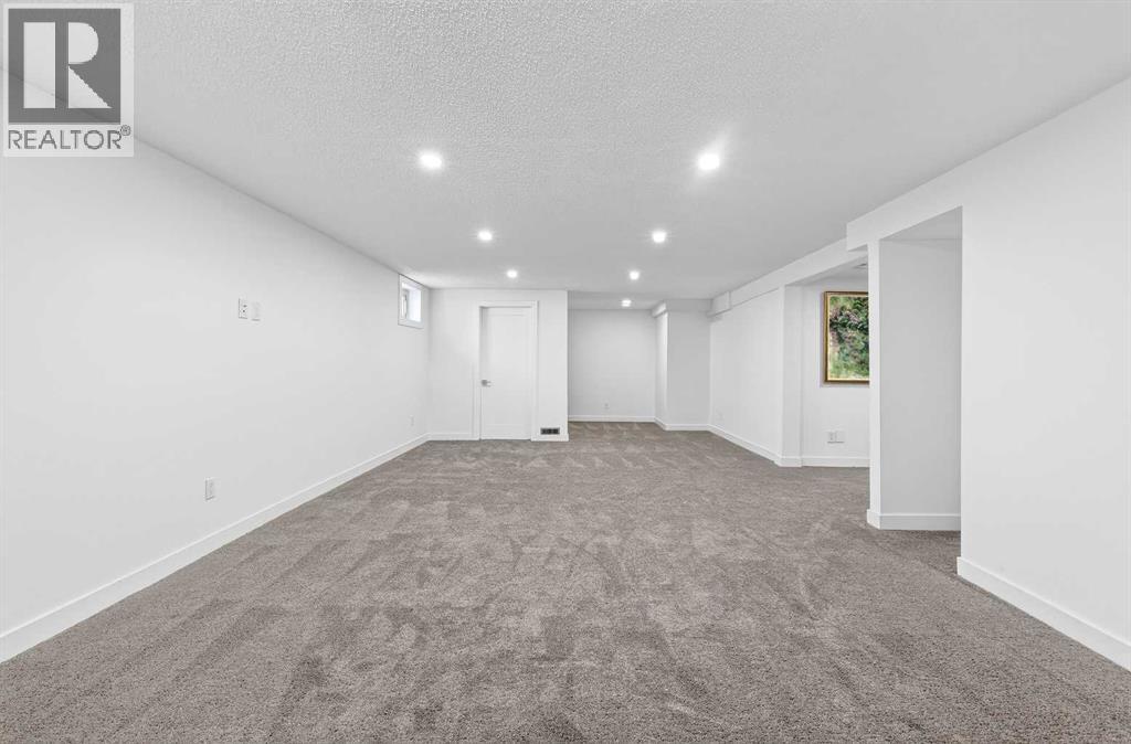 4311 Dovercrest Drive Se, Calgary, Alberta  T2B 1X6 - Photo 31 - A2297001