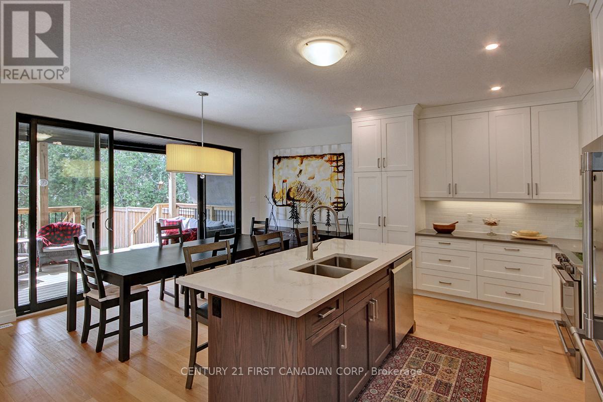 2113 Linkway Boulevard, London South, Ontario  N6K 0K8 - Photo 16 - X12941456