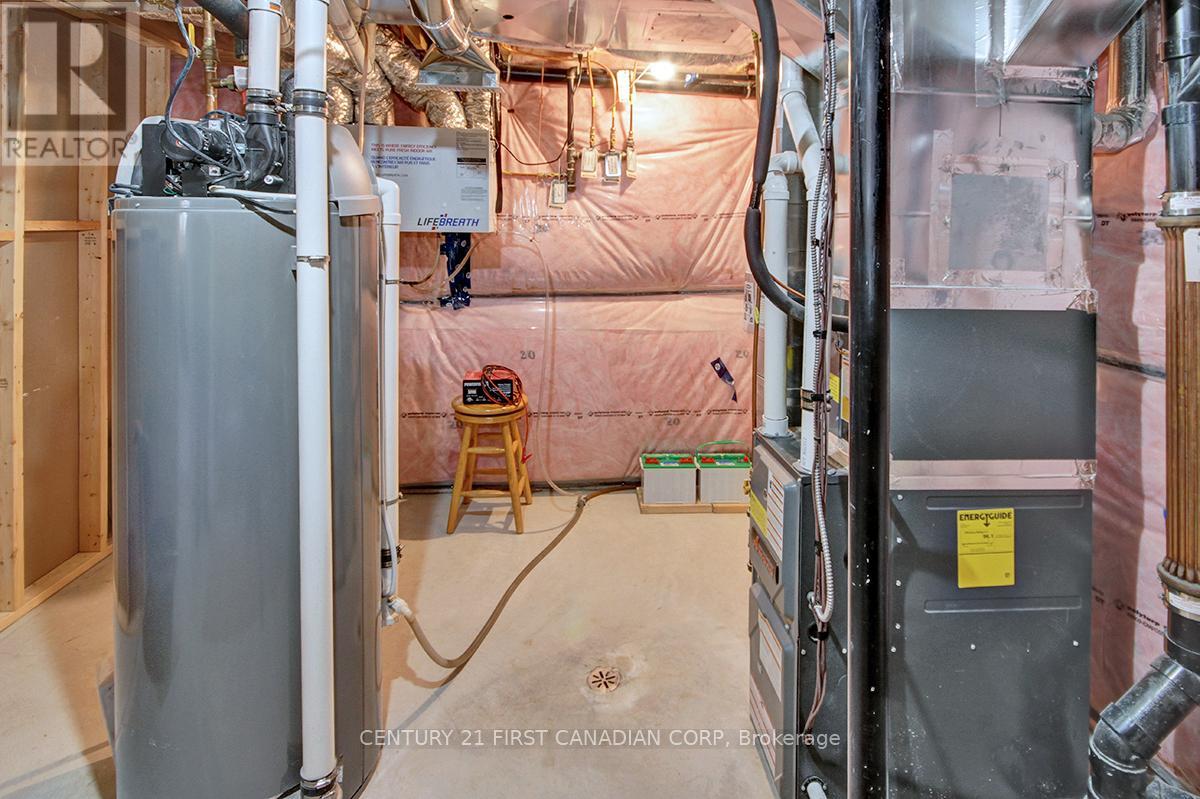 2113 Linkway Boulevard, London South, Ontario  N6K 0K8 - Photo 32 - X12941456