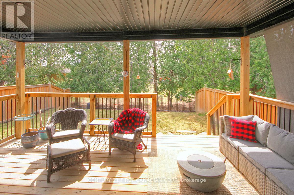 2113 Linkway Boulevard, London South, Ontario  N6K 0K8 - Photo 35 - X12941456