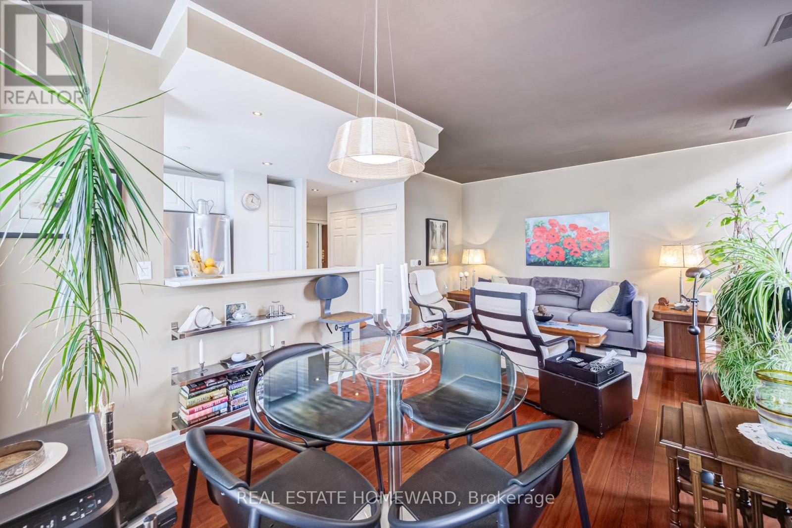 702 - 135 Maitland Street, Toronto, Ontario  M4Y 1E5 - Photo 17 - C12941344