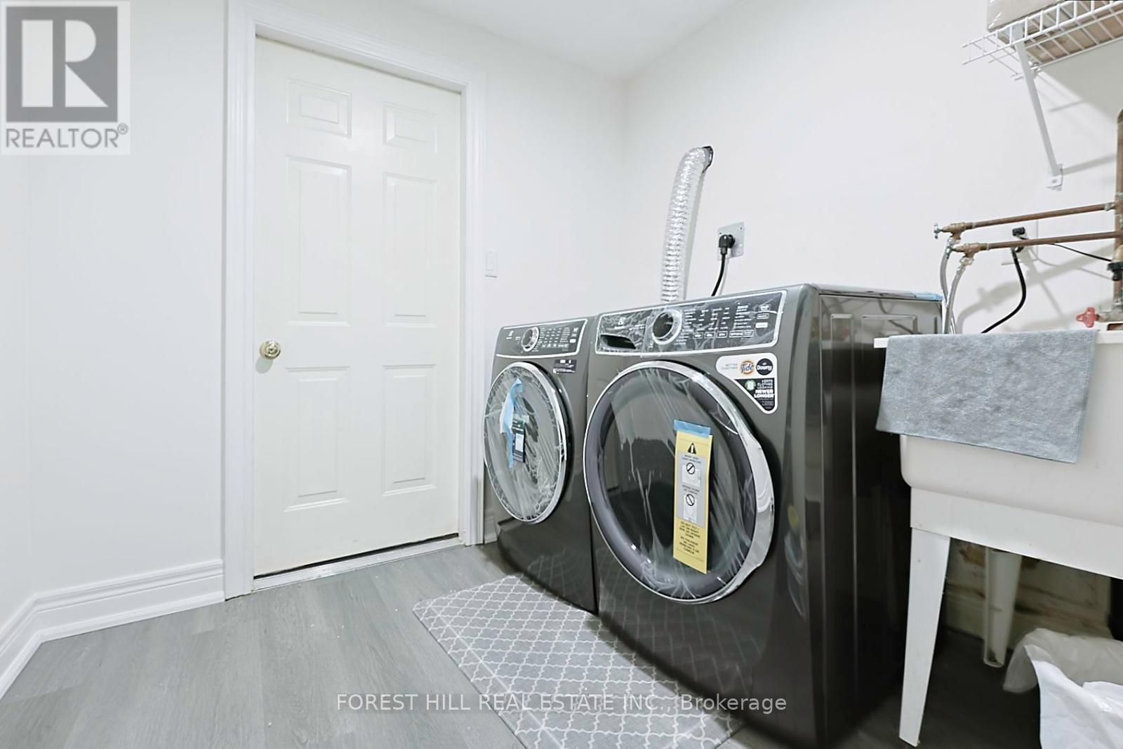 Bsmt - 61 Fairchild Ave Avenue, Toronto, Ontario  M2M 1T8 - Photo 11 - C12941410