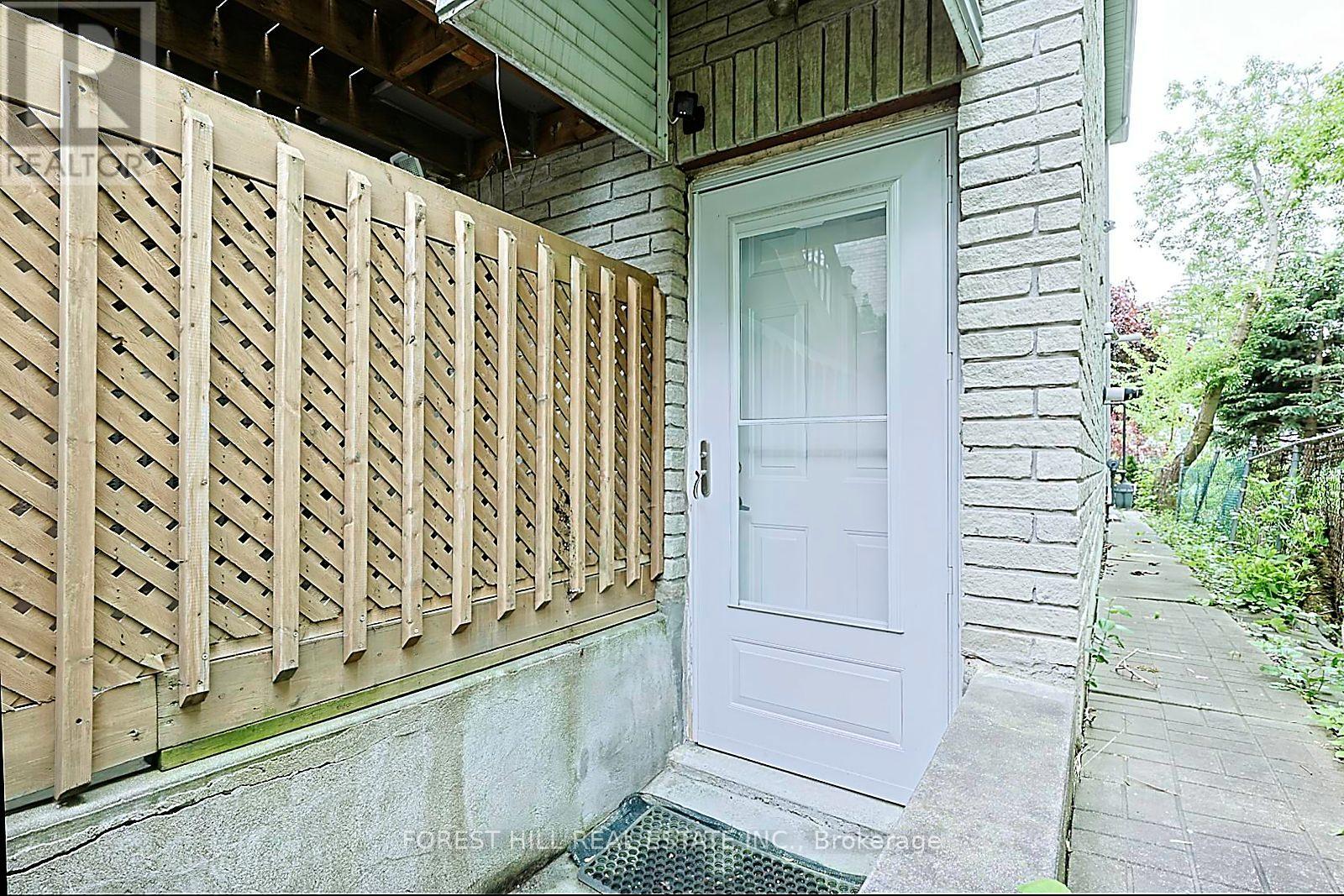 Bsmt - 61 Fairchild Ave Avenue, Toronto, Ontario  M2M 1T8 - Photo 14 - C12941410