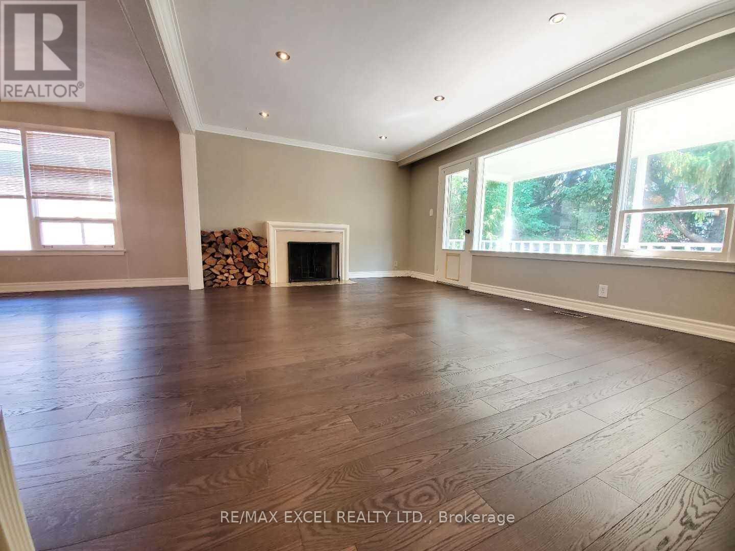 157 Fenn Avenue, Toronto, Ontario  M2P 1X8 - Photo 6 - C12941414