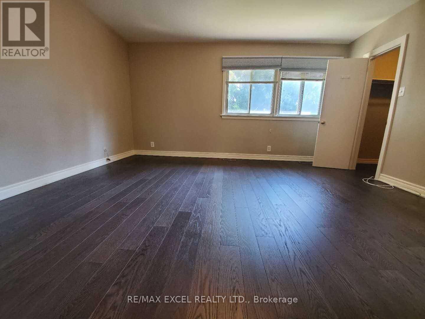 157 Fenn Avenue, Toronto, Ontario  M2P 1X8 - Photo 8 - C12941414