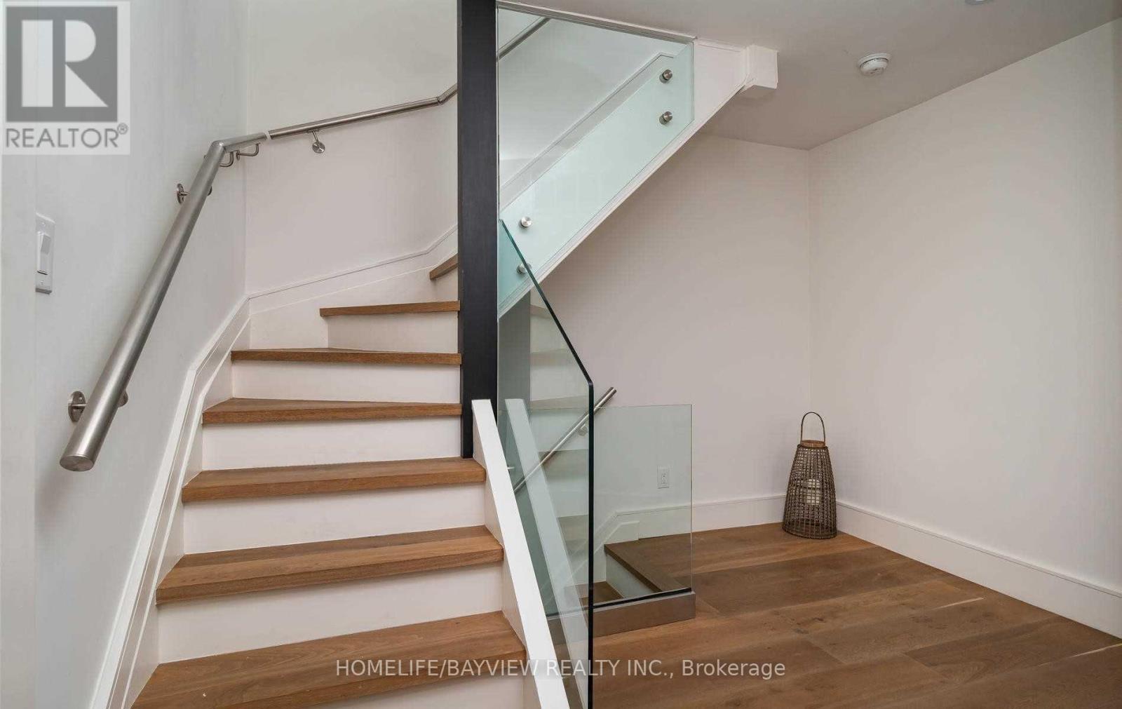 19 Gormley Avenue, Toronto, Ontario  M4V 1Y9 - Photo 16 - C12941420