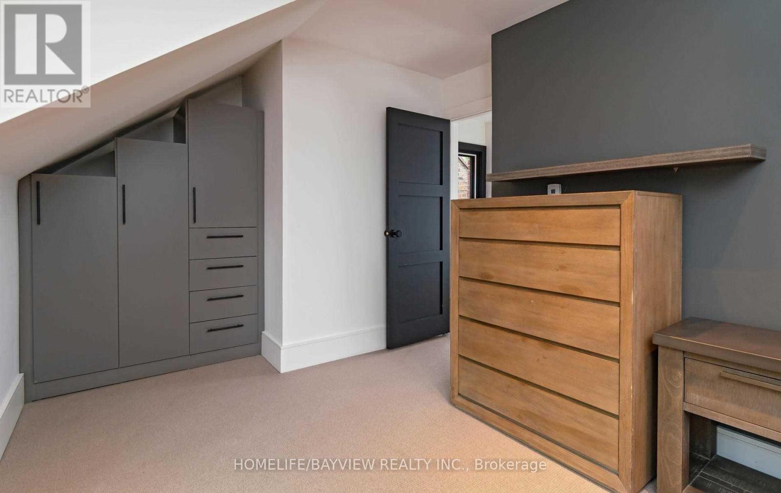 19 Gormley Avenue, Toronto, Ontario  M4V 1Y9 - Photo 18 - C12941420